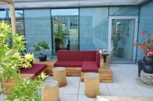 sncf structure angle coussins rouge