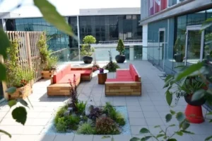 structure exterieur sncf rouge